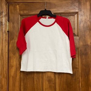 Women’s cropped t-shirt